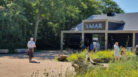 : 't Koepeltsje verrijkt strand Mirnser Klif