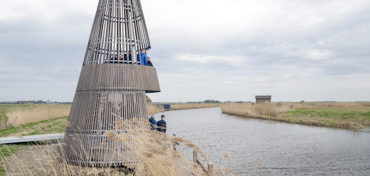 Opening nieuwe uitkijktoren langs de Sud Ie, bij de Eanjumerkolken nabij Anjum